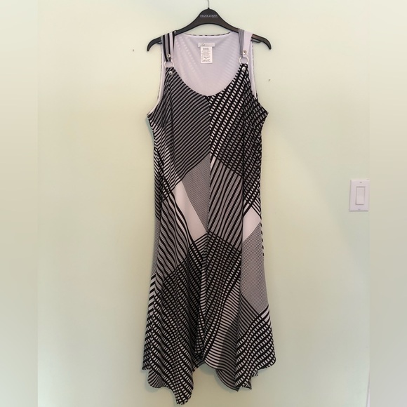 Zoe black and white dress - Picture 1 of 2